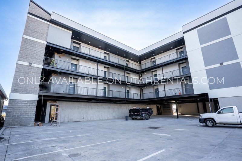 Modern 1-Bedroom Apartments in Provo property image