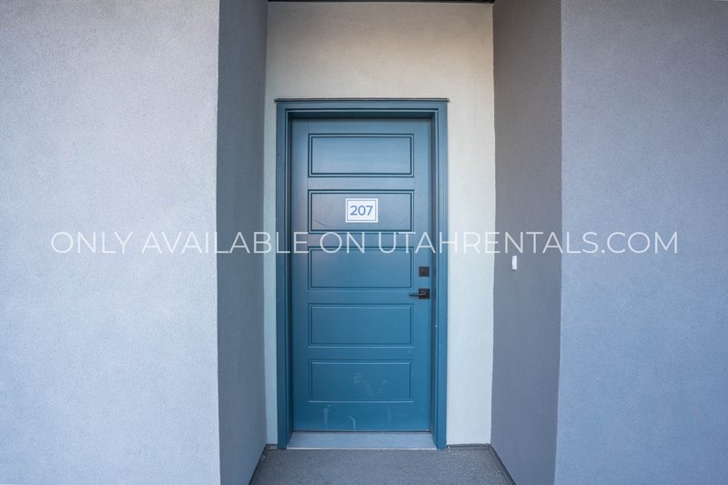 Modern 1-Bedroom Apartments in Provo property image