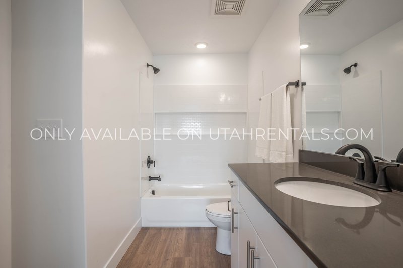 Modern 1-Bedroom Apartments in Provo property image