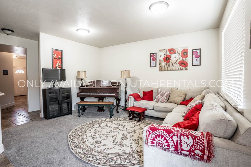 Beautiful Townhome in Saratoga Springs! property image
