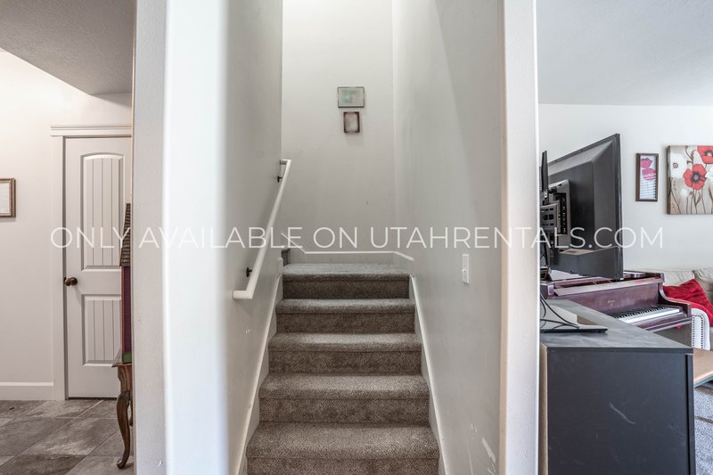 Beautiful Townhome in Saratoga Springs! property image