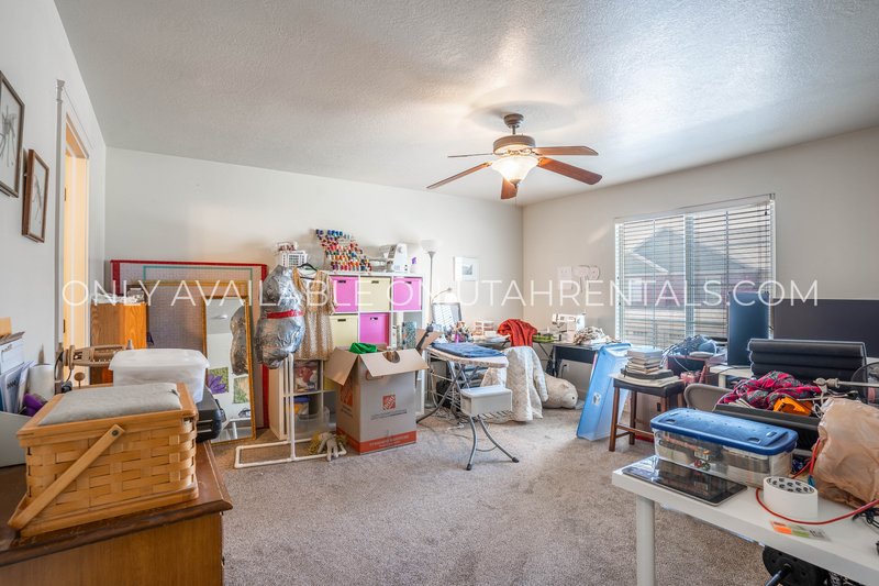 Beautiful Townhome in Saratoga Springs! property image
