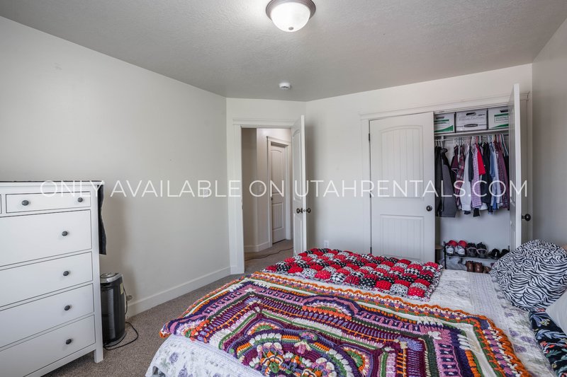 Beautiful Townhome in Saratoga Springs! property image
