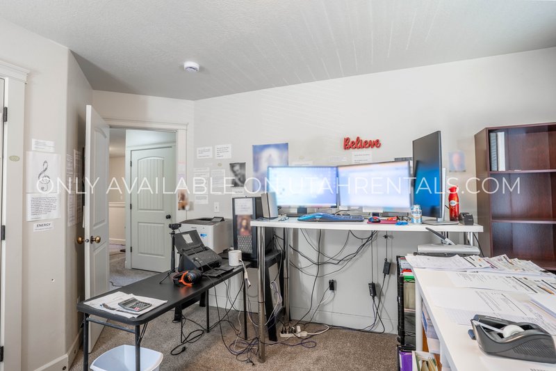 Beautiful Townhome in Saratoga Springs! property image