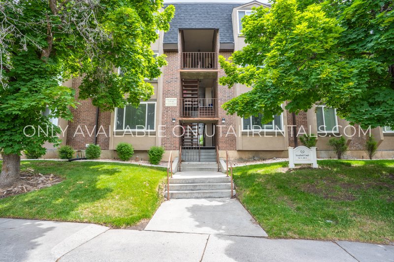 Shared Room at Stratford Court property image