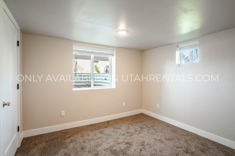 PET FRIENDLY MAPLETON HOME FOR RENT property image