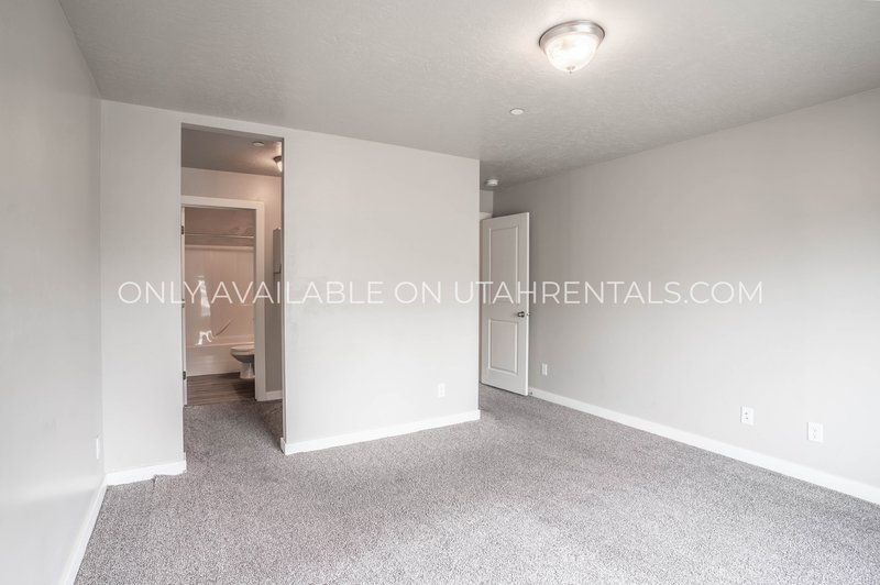 Beautiful 2 Bed 2 Bath Apartment property image