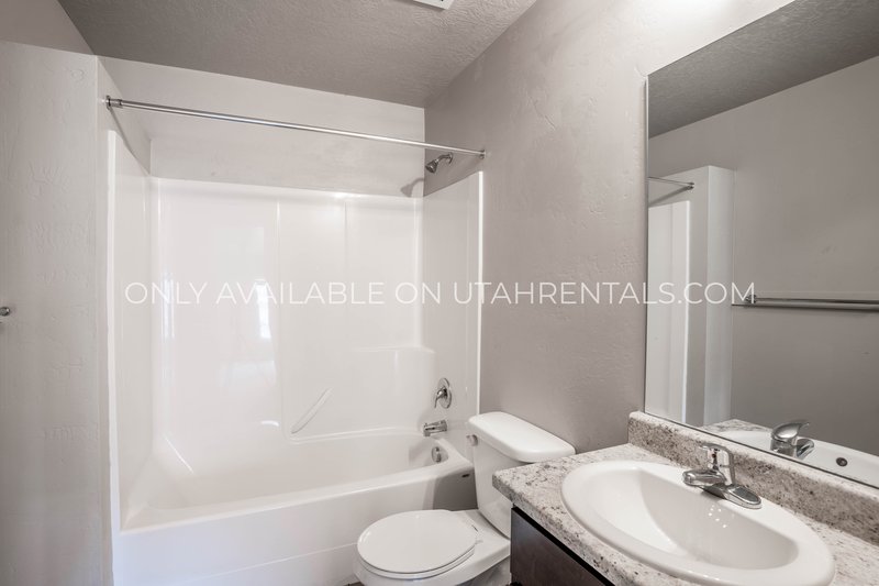 Beautiful 2 Bed 2 Bath Apartment property image