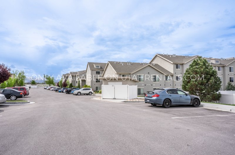 Beautiful 2 Bed 2 Bath Apartment property image