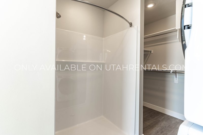 Brand New Studio Apartment at Canary! property image