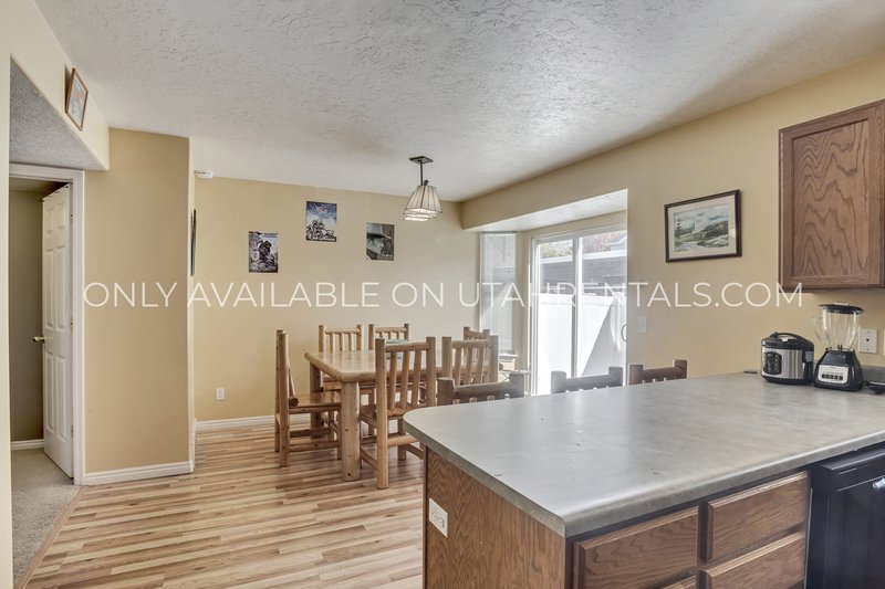 Spacious 4-Bedroom Townhome with Prime Park Access property image