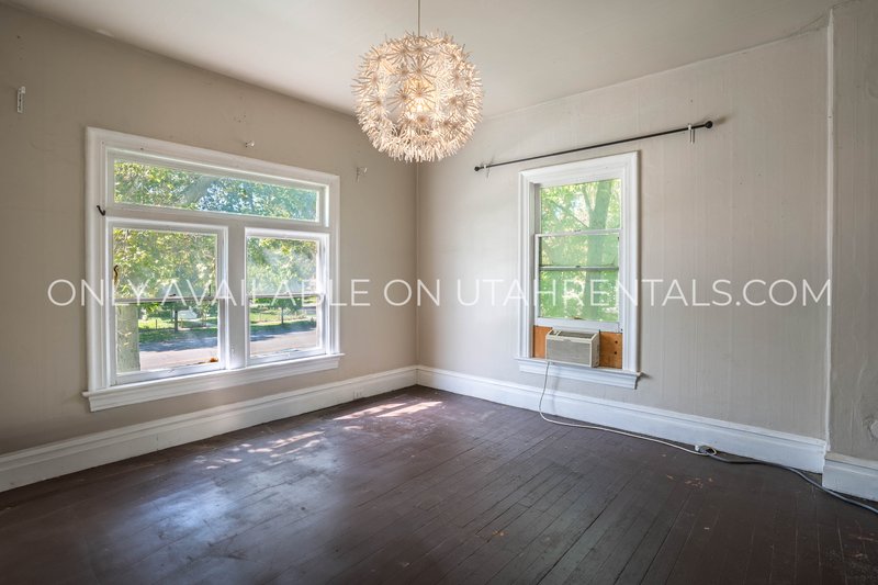 Charming 2-Bed, 1-Bath Unit in Historic Provo property image