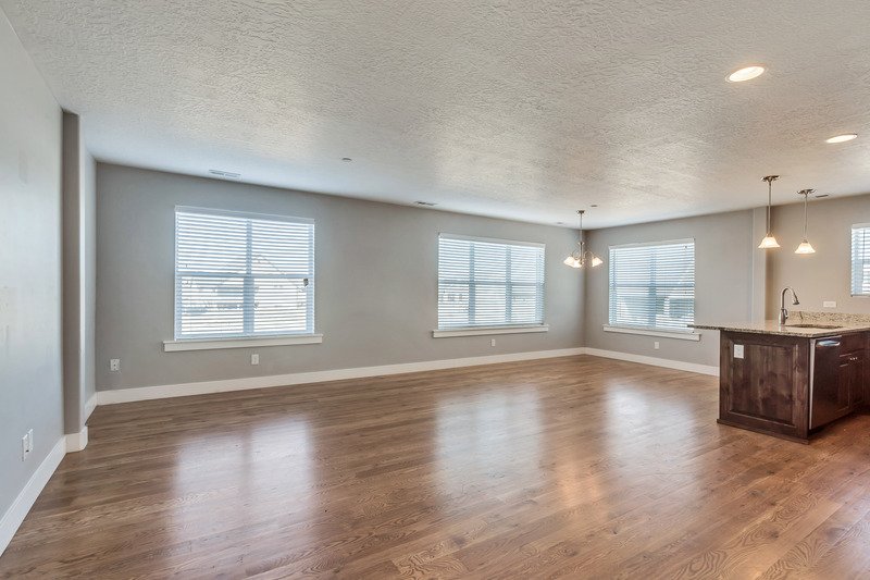 Upscale & Meticulously Maintained Mapleton Townhome property image