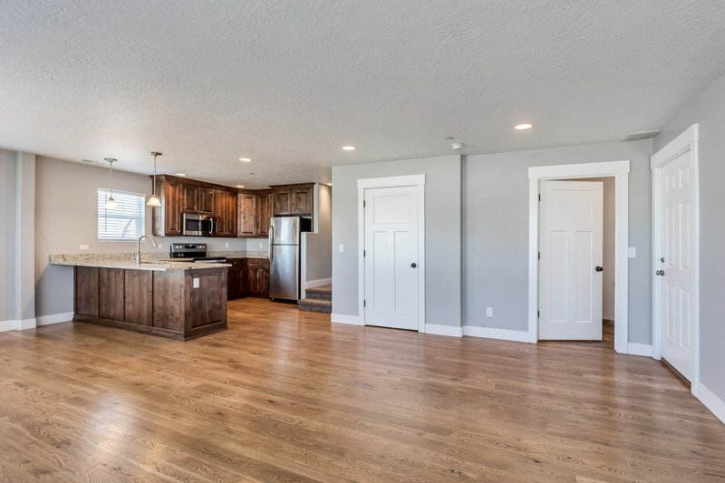 Upscale & Meticulously Maintained Mapleton Townhome property image
