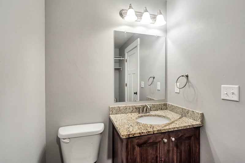 Upscale & Meticulously Maintained Mapleton Townhome property image