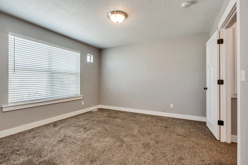 Upscale & Meticulously Maintained Mapleton Townhome property image
