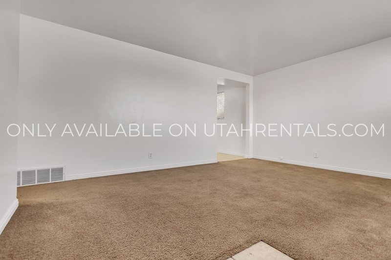 Beautiful 3 Bedroom 1 Bathroom Apartment property image