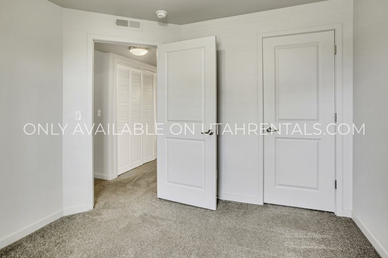 Modern Condo In Orem property image