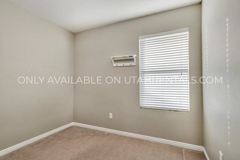 Beautiful South Jordan Townhome property image