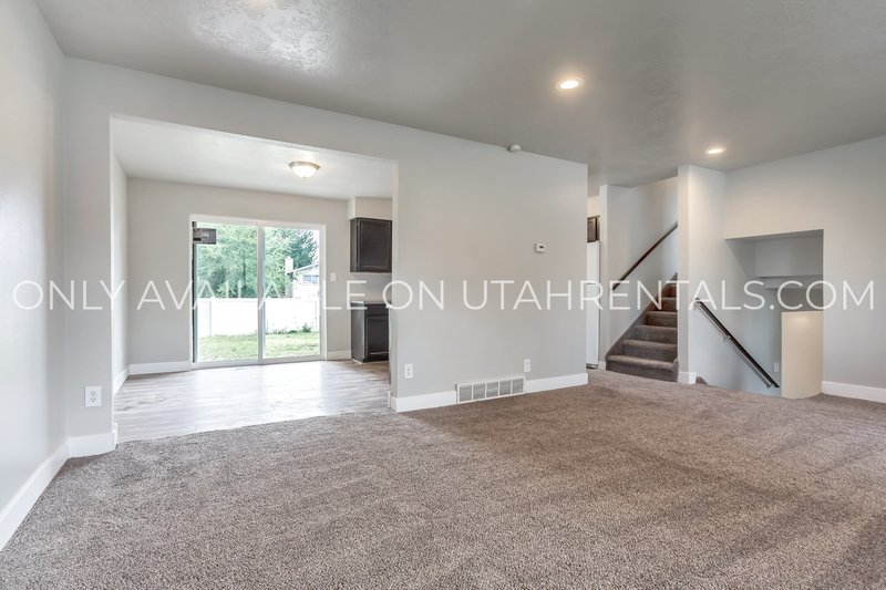 Charming & Spacious 4-Bed Home in South Orem! property image
