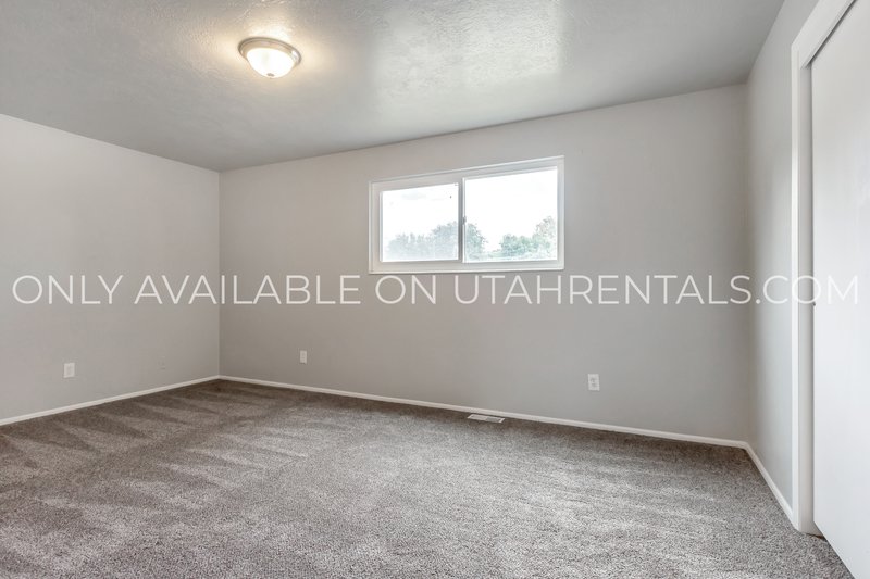 Charming & Spacious 4-Bed Home in South Orem! property image