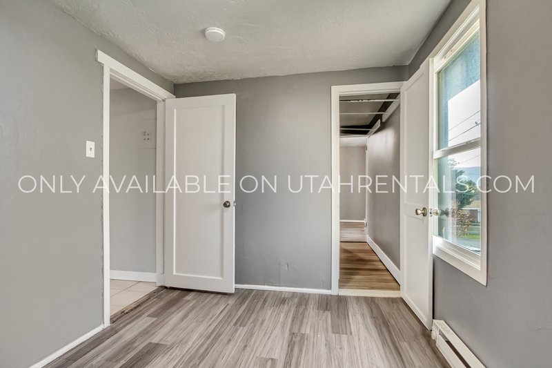 Pet Friendly Upstairs Unit For Rent property image