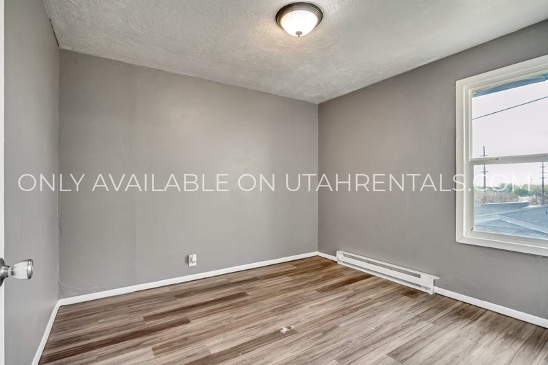 Pet Friendly Upstairs Unit For Rent property image