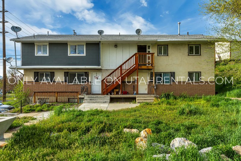 Pet Friendly Upstairs Unit For Rent property image