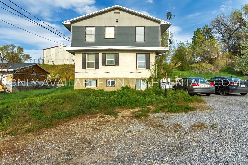 Pet Friendly Upstairs Unit For Rent property image