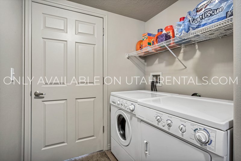 4 Private Rooms Available at Lanai property image