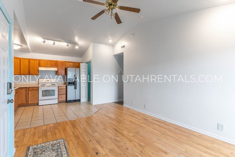 Charming 3-bed Condo in Copper Creek! property image