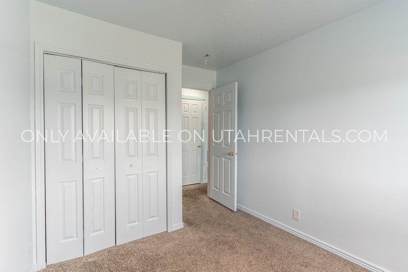 Charming 3-bed Condo in Copper Creek! property image