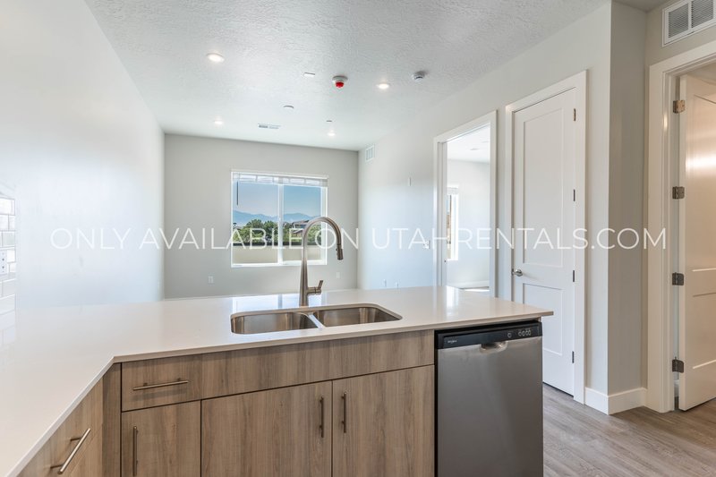 Awesome One-Bedroom apartment at the Canary! property image