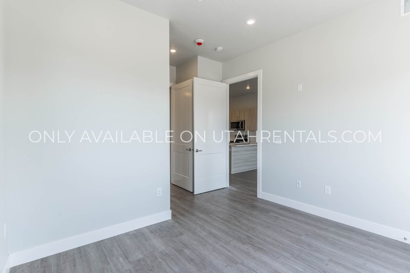 Awesome One-Bedroom apartment at the Canary! property image