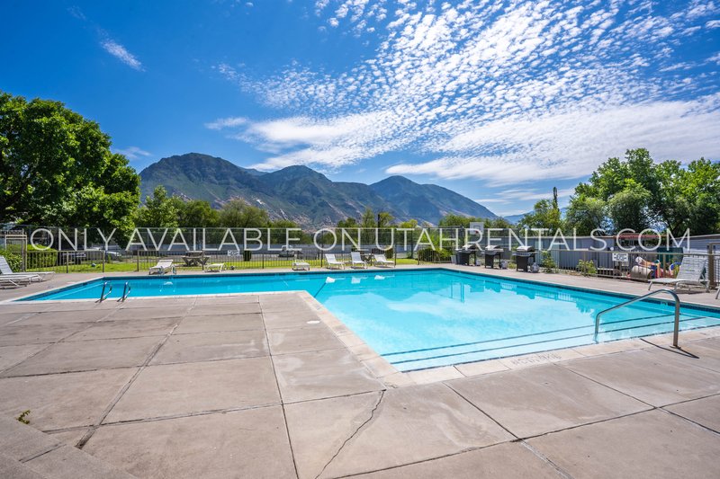 Charming 2-bedroom, 1.5-bathroom condominium in provo property image