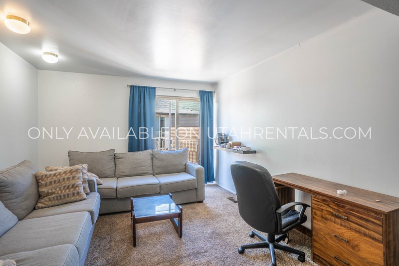 4 Shared Spots at Brownstone property image