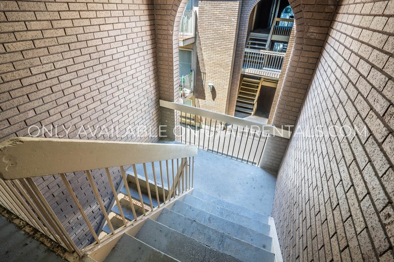 4 Shared Spots at Brownstone property image