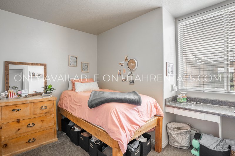 1 Private Room Available at Lanai C3 property image