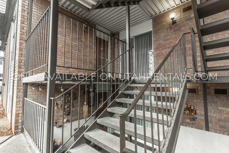 Charming 2-bedroom, 1.5-bathroom condominium in provo property image