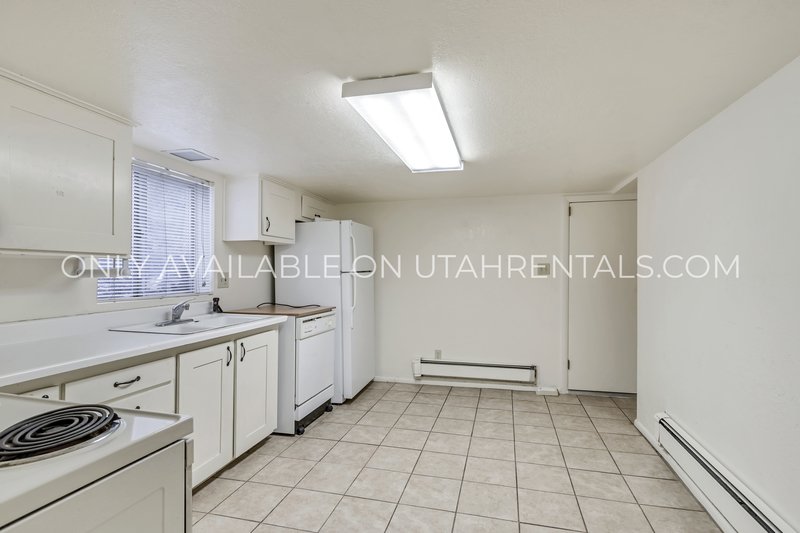 Nice Large Basement unit in Springville property image