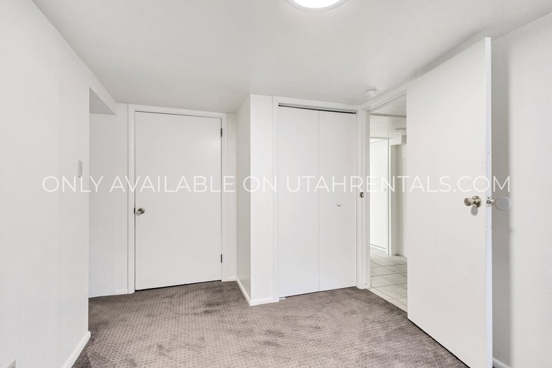 Nice Large Basement unit in Springville property image