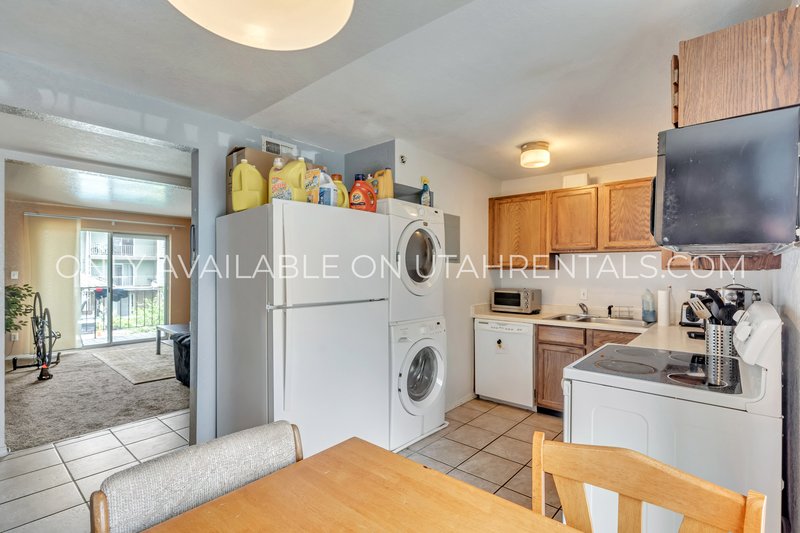 Four Private Bedrooms Available Fall 2026 at Old Mill! property image