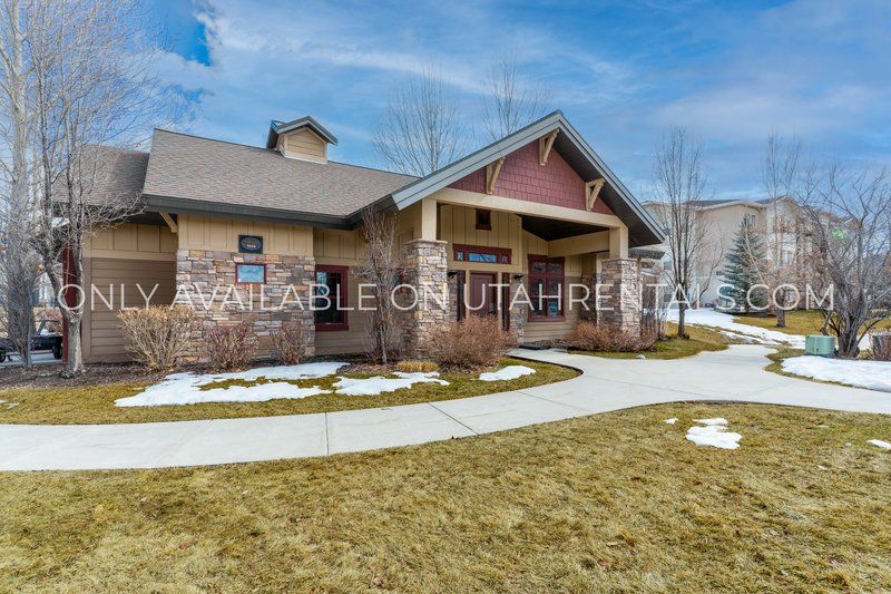 Beautiful 3 bed Heber Condo in The Ranches! property image