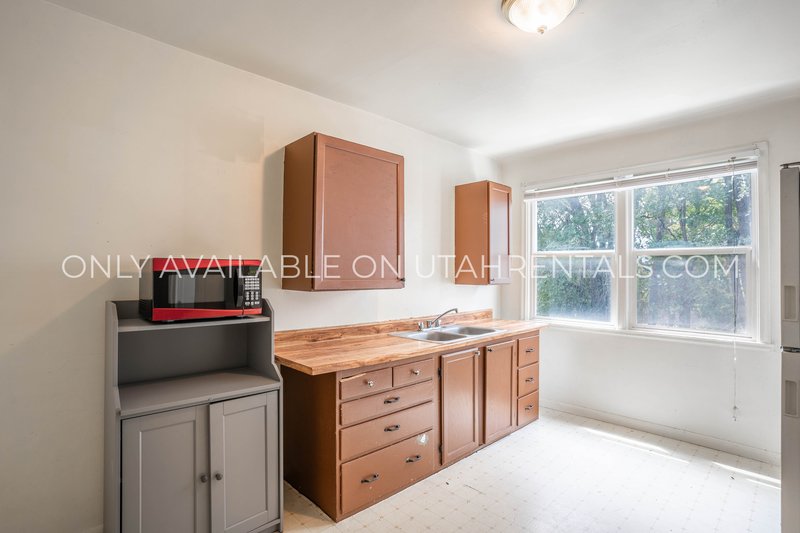 Charming 2-Bed Upper-Floor Loft in Lehi property image
