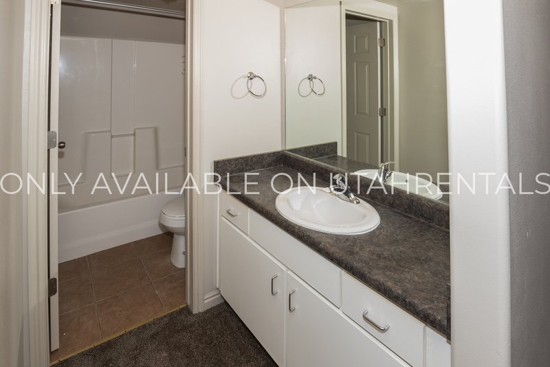 Private Room at Lanai K3 property image