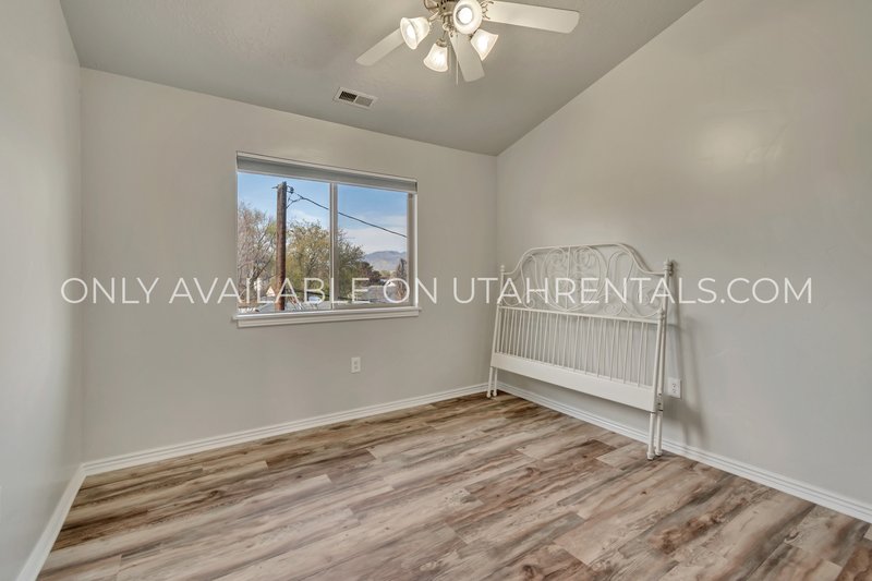 Beautiful Townhome in Private Gated Community property image