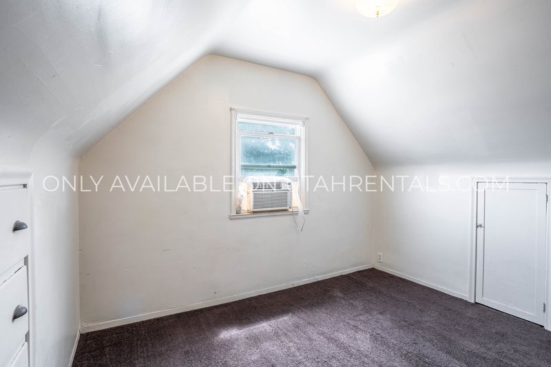 Charming 2-Bed Upper-Floor Loft in Lehi property image