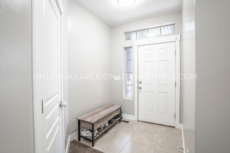 Beautiful Saratoga Springs Townhome property image