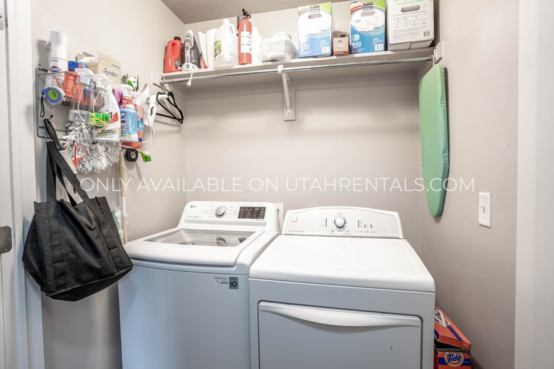 Beautiful Saratoga Springs Townhome property image