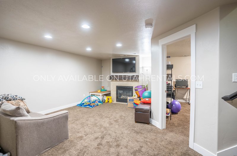 Beautiful Saratoga Springs Townhome property image